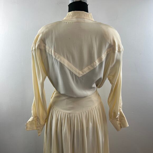 VINTAGE Cedars Beige Top Skirt Silk Floral Embroidered Button-Up Set Size 8 VTG - Picture 5 of 16